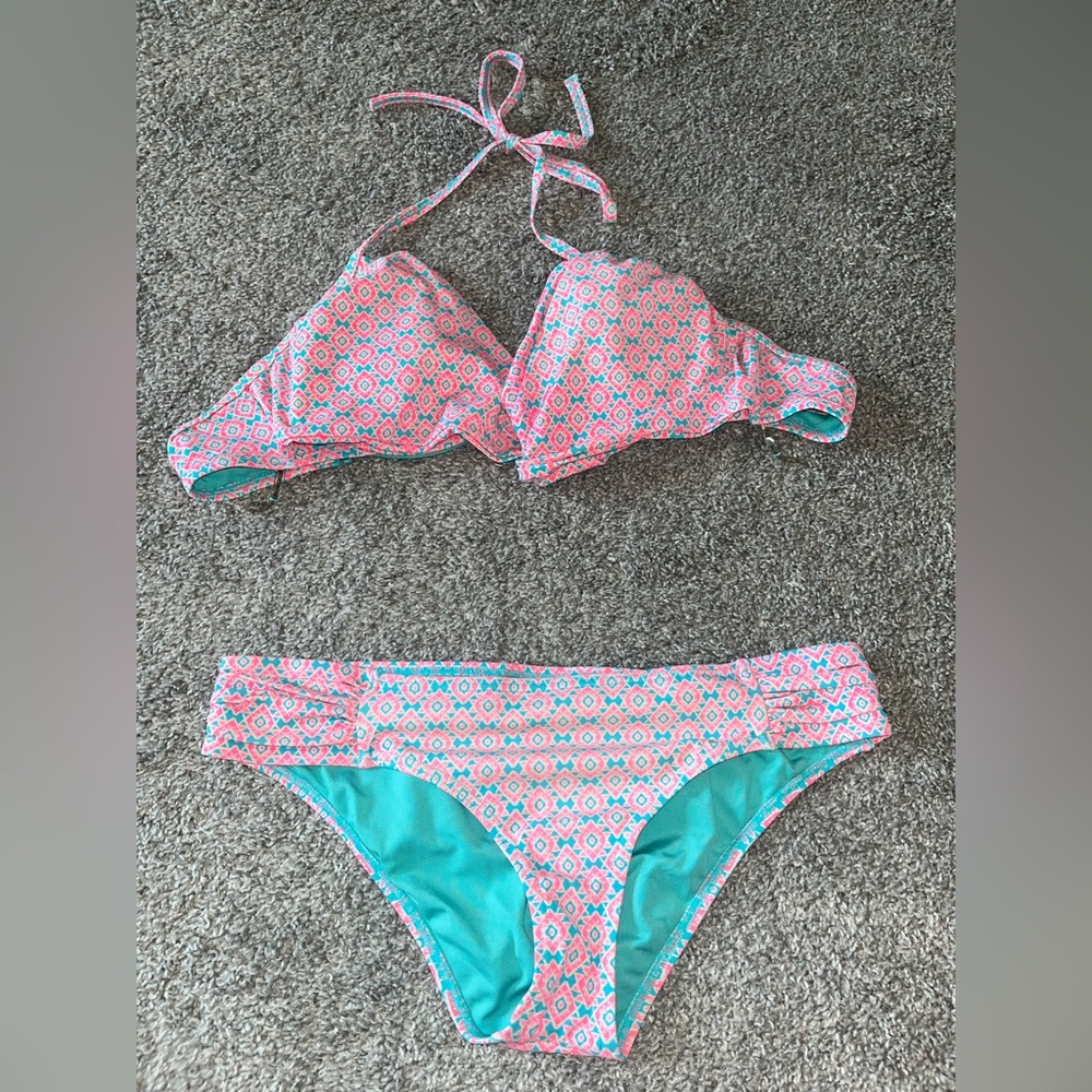 Junior’s Bikini - Size 36D / L
